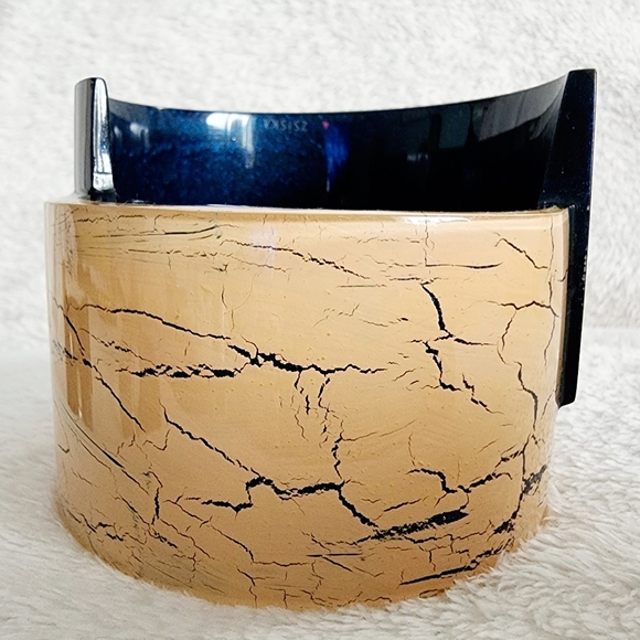 Zsiska Navy & Cream Kontrast Bracelet Cuff - Picture 2 of 4